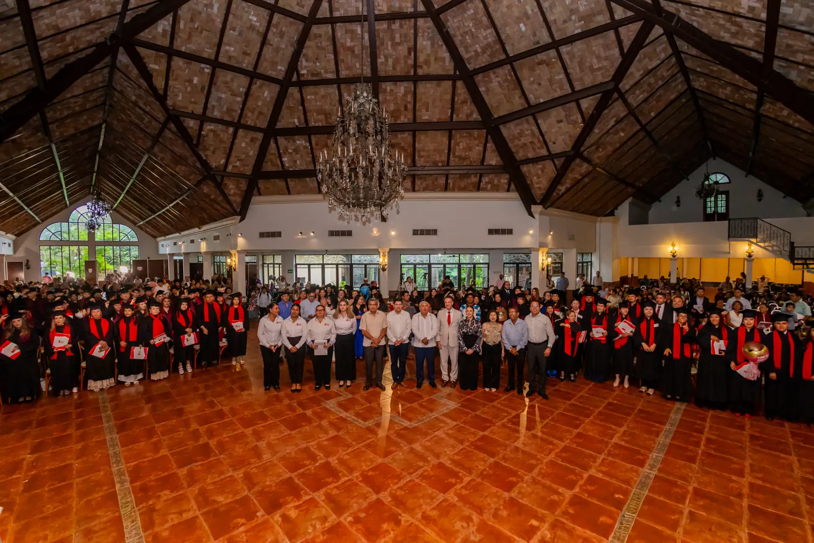 Salón de la ceremonia de graduación de Universidad YAAN de octubre de 2026